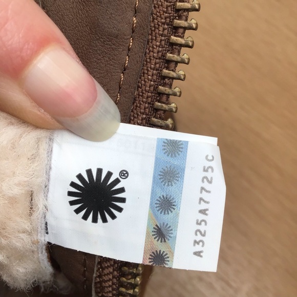 NWT UGG Kilmer ll Water resistant Combat Boot - Picture 10 of 11